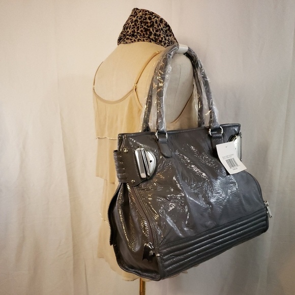 💕🛍Host Pick💕🛍Cynthia Rowley Patent Leather Bag - Picture 7 of 8